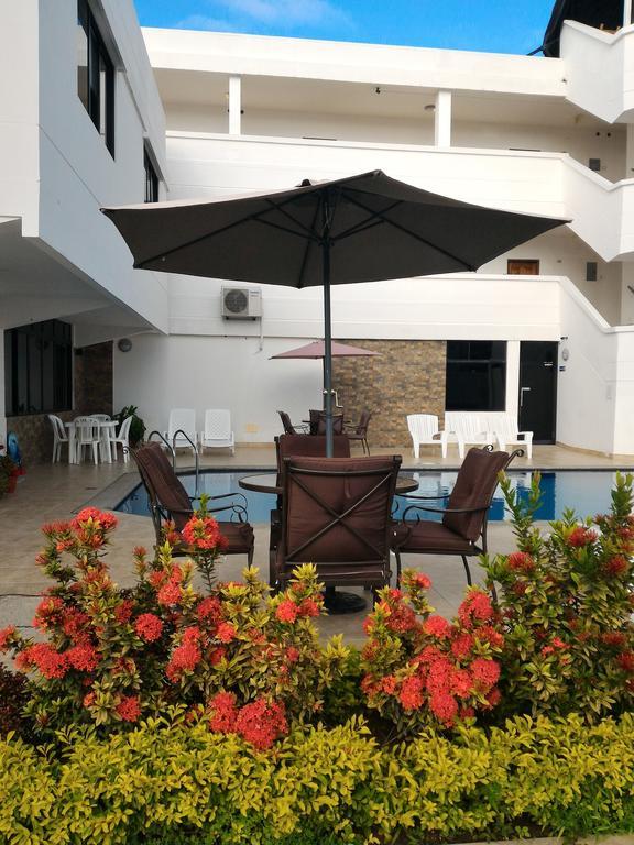 Buenavista Place Hotel Баиа де Каракес Екстериор снимка